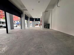 Sims Avenue (D14), Shop House #591810951